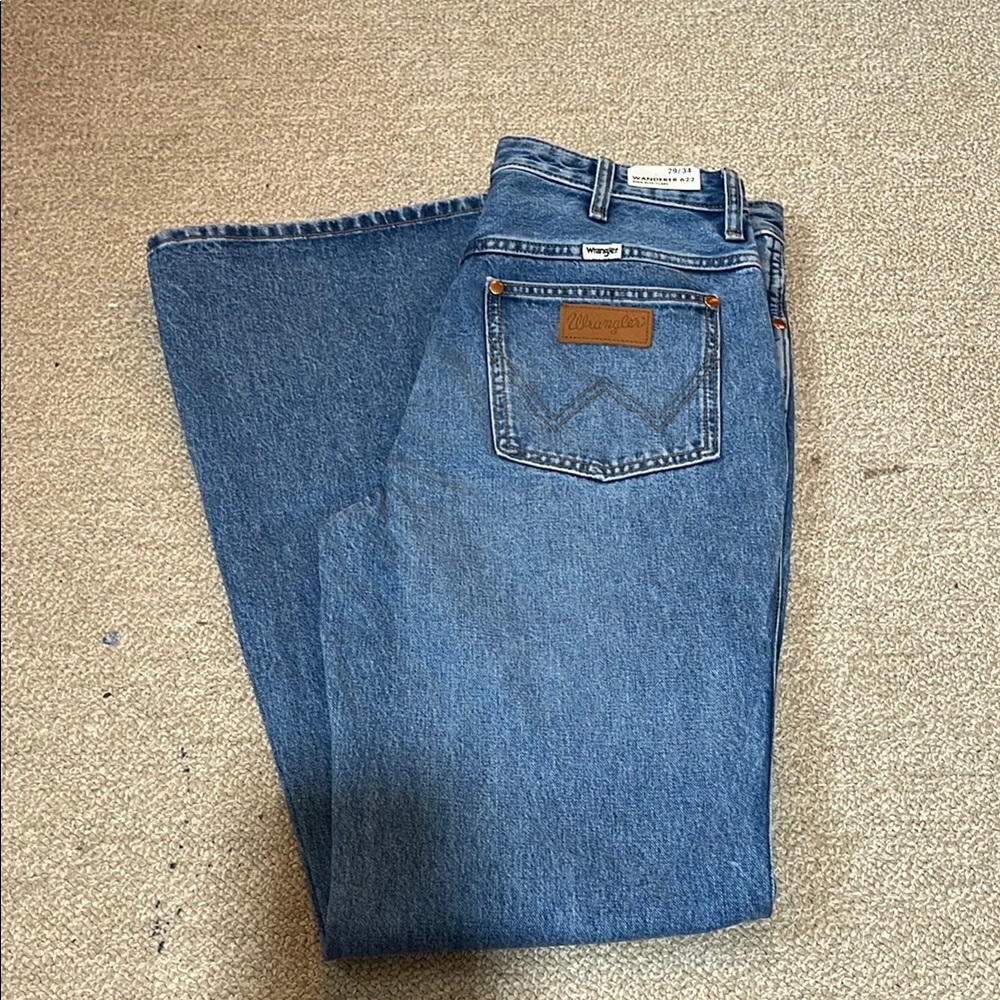 Wrangler women’s high rise flare jeans